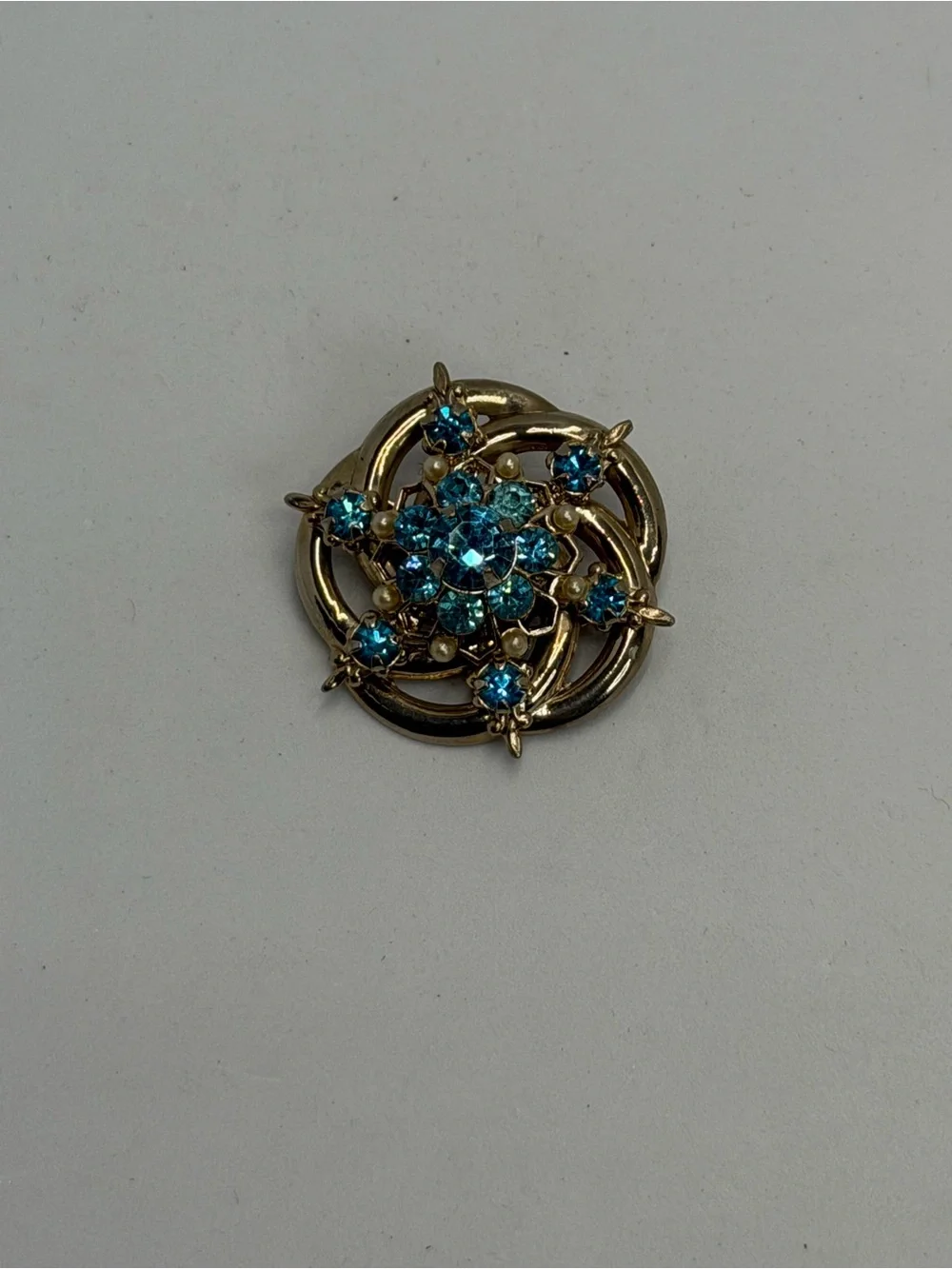 Vintage Gold-Tone Blue Crystal Floral Brooch